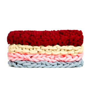 60 x 60cm Warm Winter Luxury Handmade Crocheted Bed Knitted Sofa Cover Blankets